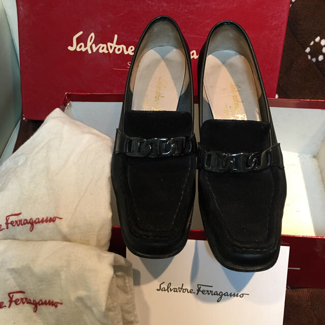 Salvatore Ferragamo(サルヴァトーレフェラガモ)のフェラガモ  ローファー レディースの靴/シューズ(ローファー/革靴)の商品写真