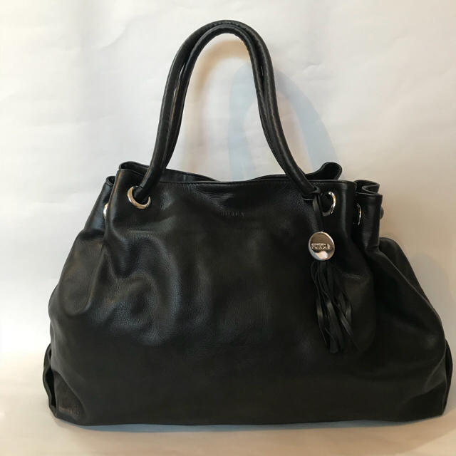 Furla - 美品 FURLA カルメン レザートート A4収納可 ブラック 黒の