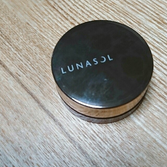 LUNASOL(ルナソル)のルナソル リップ&フェースパウダー コスメ/美容のベースメイク/化粧品(フェイスパウダー)の商品写真