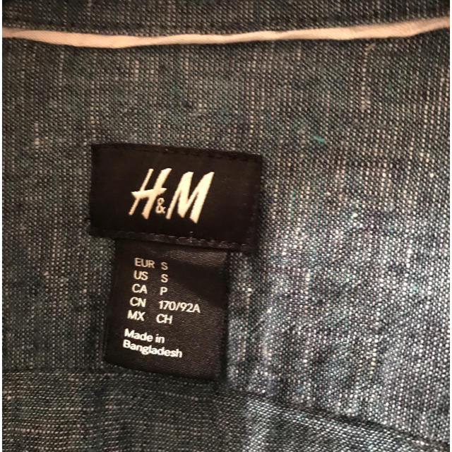 H&M(エイチアンドエム)の送料込み！H&M プルオーバーシャツ メンズのトップス(シャツ)の商品写真