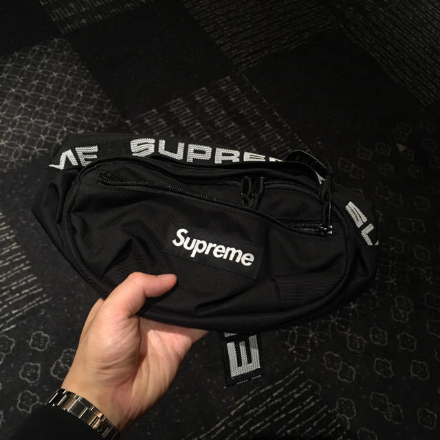 18ss supreme waist bag 1
