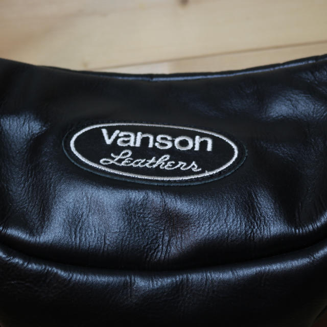VANSON(バンソン)のvanson ボディバック メンズのバッグ(ボディーバッグ)の商品写真