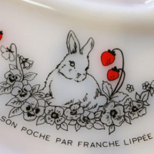 franche lippee(フランシュリッペ)のラピラピヲ様専用 新品 フランシュリッペ  うさぎ いちご ランチトレー お皿 インテリア/住まい/日用品のキッチン/食器(食器)の商品写真