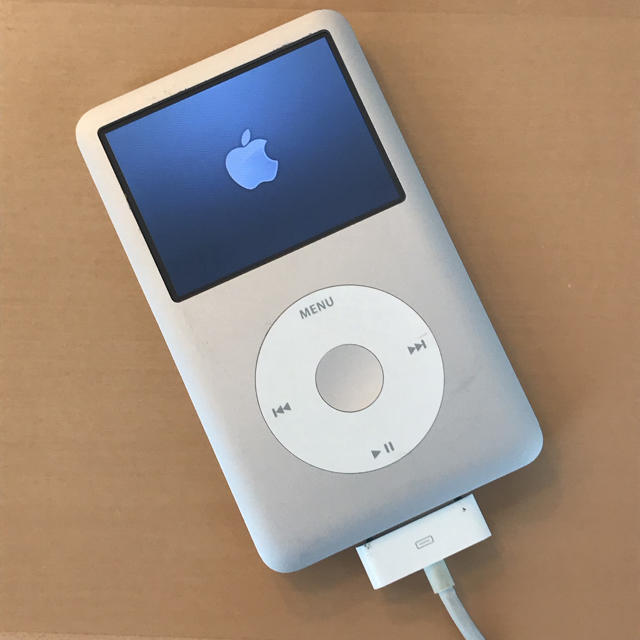 Apple(アップル)のiPod Classic 160G シルバー (MC293J) スマホ/家電/カメラのオーディオ機器(ポータブルプレーヤー)の商品写真