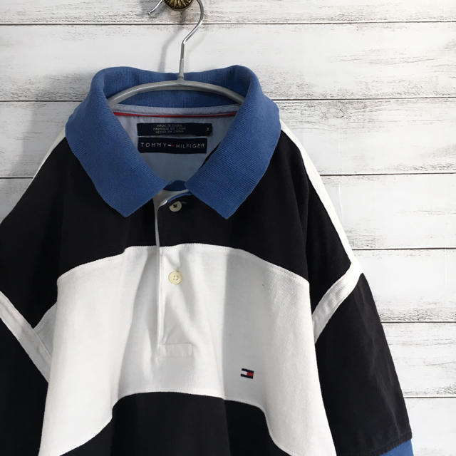 TOMMY HILFIGER(トミーヒルフィガー)の【90s】【Tommy Hilfiger : トミー】【ボーダー ワンポイント】 メンズのトップス(ポロシャツ)の商品写真