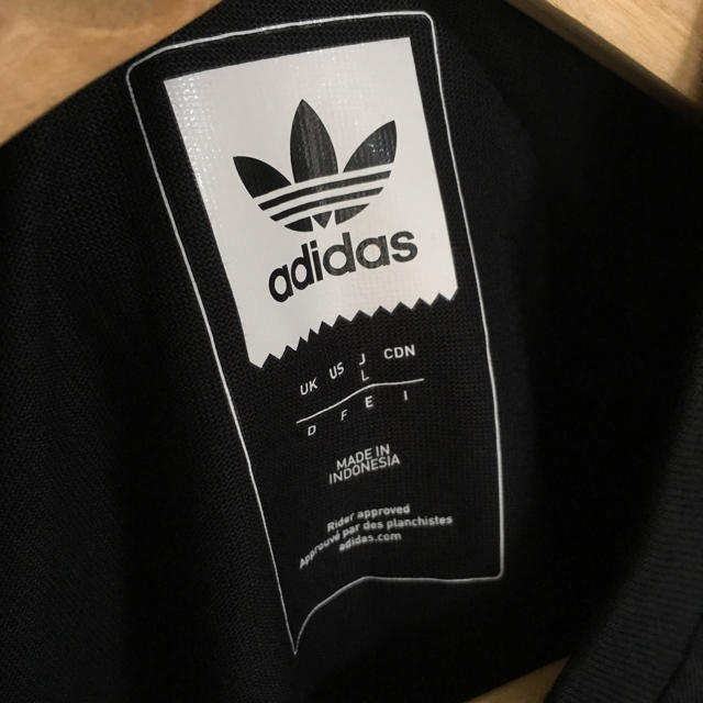 adidas(アディダス)の【新品】adidas skateboarding Tシャツ メンズのトップス(Tシャツ/カットソー(半袖/袖なし))の商品写真