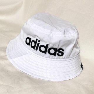 アディダス(adidas)のバケットハット(キャップ)