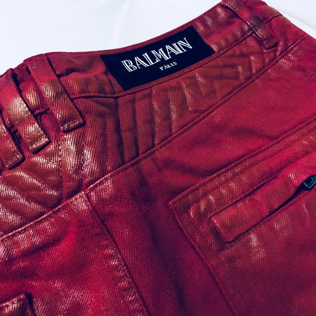 BALMAIN(バルマン)のBALMAIN コーティングバイカーデニム レア 未使用 メンズのパンツ(デニム/ジーンズ)の商品写真