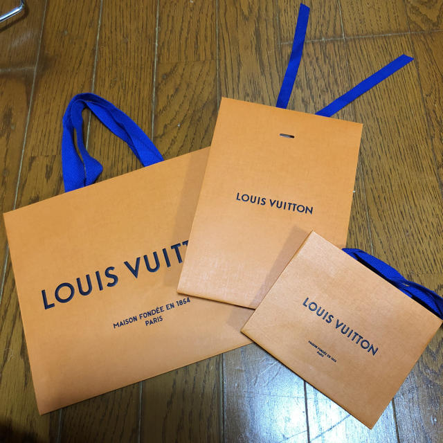 LOUIS VUITTON(ルイヴィトン)のルイヴィトン袋3点セット レディースのバッグ(ショップ袋)の商品写真