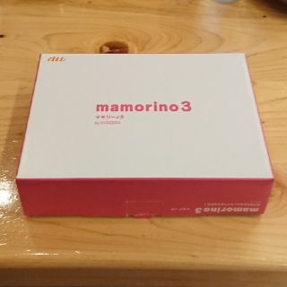 エーユー(au)のmamorino3 マモリーノ3 ピンク KYY05SPA(携帯電話本体)