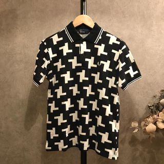 フレッドペリー(FRED PERRY)の【フレッドペリー】希少デザイン ポロシャツ M チドリ ブラック(ポロシャツ)