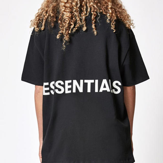 Fog Essentials Boxy Graphic T-Shirt S - Tシャツ/カットソー(半袖/袖 ...