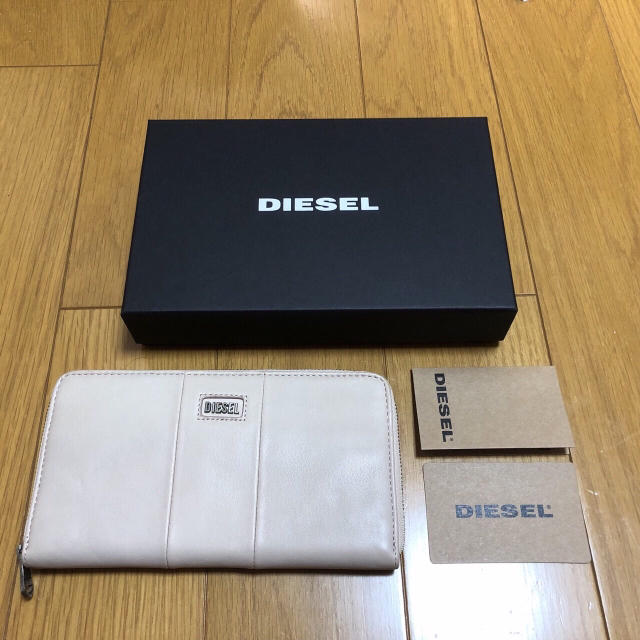 【新品未使用】DIESEL ディーゼル 長財布 レディース ベージュ