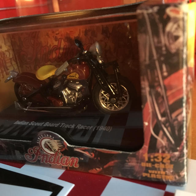 Indian(インディアン)のIndian Scout Board Track Racerミニカー エンタメ/ホビーのおもちゃ/ぬいぐるみ(ミニカー)の商品写真