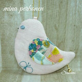 ミナペルホネン(mina perhonen)のミナペルホネン 小鳥のポーチmini lightpink(ポーチ)