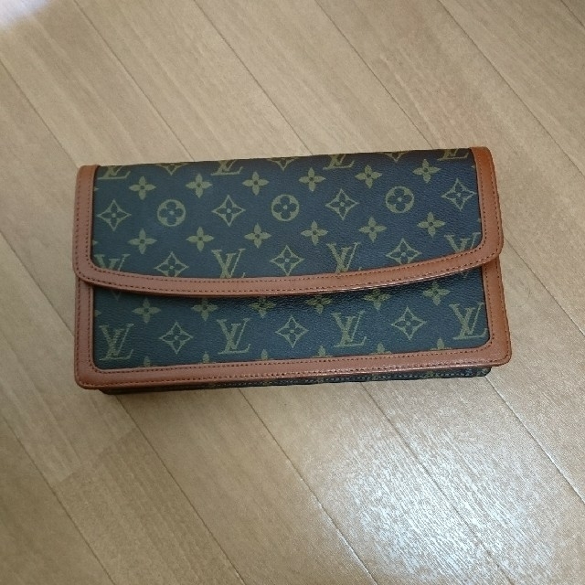 LOUIS VUITTON(ルイヴィトン)のルイヴィトン  バッグ レディースのバッグ(クラッチバッグ)の商品写真