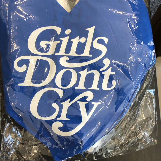 girls don't cry クッション