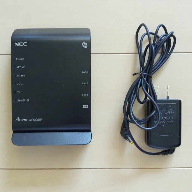 NEC(エヌイーシー)のモンベル尾様専用 無線LANルーター NEC Aterm WF1200HP スマホ/家電/カメラのPC/タブレット(PC周辺機器)の商品写真