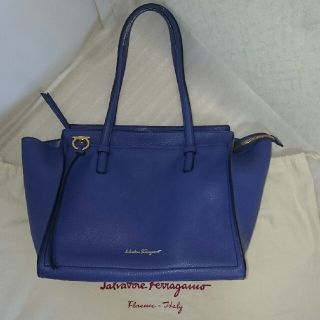 サルヴァトーレフェラガモ(Salvatore Ferragamo)のフェラガモのバック(トートバッグ)