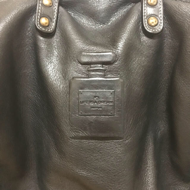 PAPILLONNER(パピヨネ)のパピヨネ iopele レザーバック 5/20限定値下げ レディースのバッグ(ショルダーバッグ)の商品写真