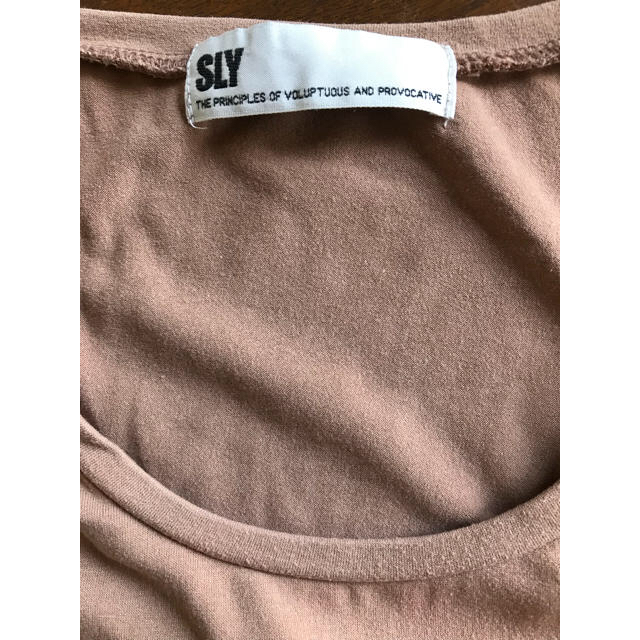 SLY(スライ)のSLY ロンT ☆2枚で100円OFF☆ レディースのトップス(Tシャツ(長袖/七分))の商品写真