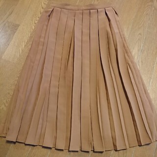 ジーユー(GU)のGU 新品未使用プリーツスカート(ひざ丈スカート)