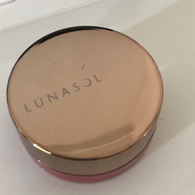 LUNASOL(ルナソル)のルナソルリップカラーバーム コスメ/美容のベースメイク/化粧品(リップグロス)の商品写真