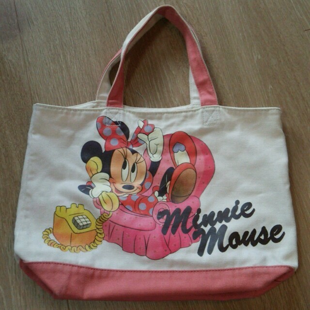 Disney(ディズニー)のDisneyとUNIQLOコラボバッグ♡ レディースのバッグ(トートバッグ)の商品写真