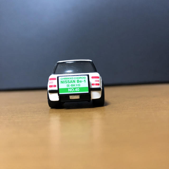 日産(ニッサン)の日産B e-1ミニカー(白) エンタメ/ホビーのおもちゃ/ぬいぐるみ(ミニカー)の商品写真