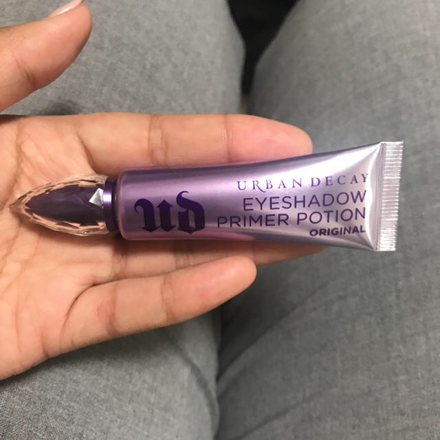 Urban Decay(アーバンディケイ)のまぁみ専用Urban decay eyeshadow primer potion コスメ/美容のベースメイク/化粧品(その他)の商品写真