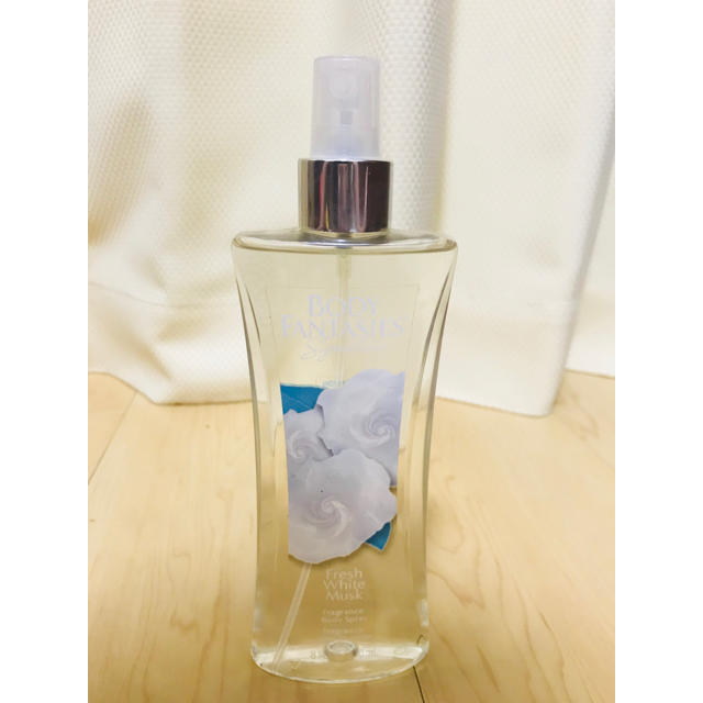 BODY FANTASIES(ボディファンタジー)のボディーミスト ムスクの香り コスメ/美容の香水(香水(女性用))の商品写真