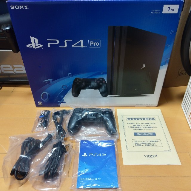PlayStation4(プレイステーション4)のカズライ様専用 PS4 Pro 保証残有り 本体 エンタメ/ホビーのゲームソフト/ゲーム機本体(家庭用ゲーム機本体)の商品写真