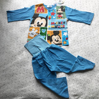 ディズニー(Disney)の【新品】ミッキー★腹巻き付きパジャマ(パジャマ)