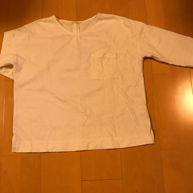 STUDIO CLIP(スタディオクリップ)のVネックポケット付き7分袖シャツ レディースのトップス(Tシャツ(長袖/七分))の商品写真