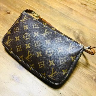 ルイヴィトン(LOUIS VUITTON)のヴィトン アクセサリーポーチ(ポーチ)