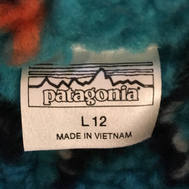 patagonia(パタゴニア)の新品未使用 パタゴニア ボーイズインファーノジャケット キッズ/ベビー/マタニティのキッズ服男の子用(90cm~)(ジャケット/上着)の商品写真