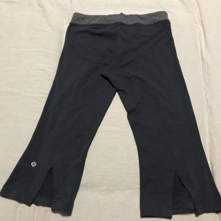 ルルレモン(lululemon)のルルレモン クロップパンツ(レギンス/スパッツ)