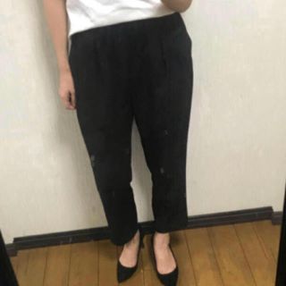 ザラ(ZARA)の値下げ‼️サルエル風キレイ目パンツ テーパードパンツ 美脚パンツ(サルエルパンツ)