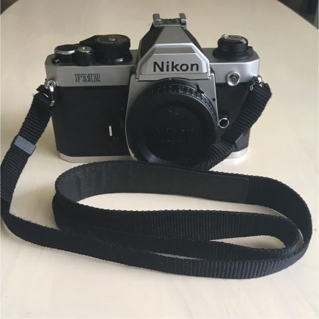 Nikon(ニコン)の美品 Nikon New FM2 スマホ/家電/カメラのカメラ(フィルムカメラ)の商品写真