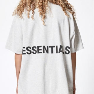 フィアオブゴッド(FEAR OF GOD)の値下げ！fog essentials t shirt(Tシャツ/カットソー(半袖/袖なし))