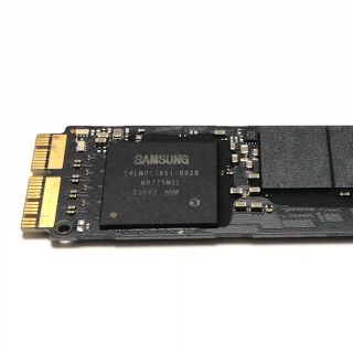 アップル(Apple)のApple純正 Macbook Pro PCIe SSD 512GB(PCパーツ)