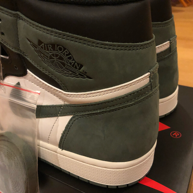 NIKE(ナイキ)の28 Air Jordan 1 Retro High OG Clay Green メンズの靴/シューズ(スニーカー)の商品写真