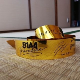 ビーワンエーフォー(B1A4)のB1A4★コンサートで上から降ってきたリボン(アイドルグッズ)