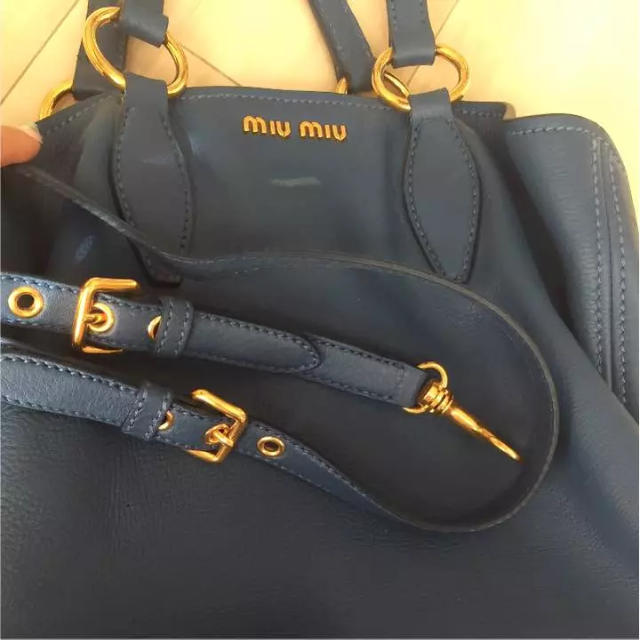 のみご✆ miumiu - miu miu ハンドショルダーバッグの通販 by ミロ｜ミュウミュウならラクマ バッグ