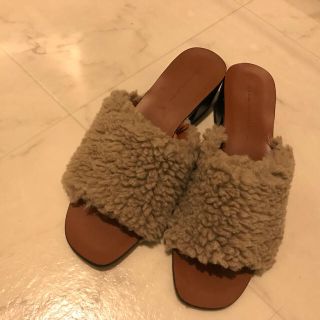 ザラ(ZARA)のZARA ファー サンダル(サンダル)