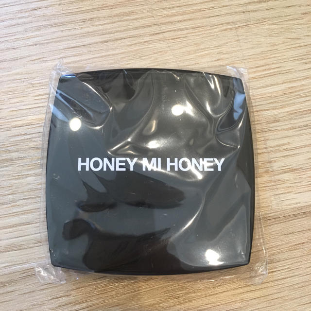 Honey mi Honey(ハニーミーハニー)の♡CREA♡様専用  ノベルティ 鏡 レディースのファッション小物(ミラー)の商品写真