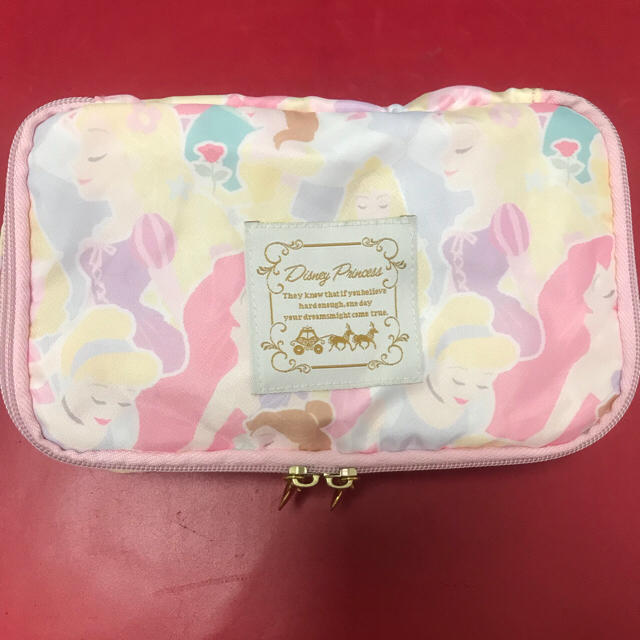 Disney 新品 プリンセス ポーチ 総柄 インナーケース ディズニー Tdr オムツポーチの通販 By My Shop ディズニーならラクマ Disney 新品 プリンセス ポーチ 総柄 インナーケース ディズニー Tdr オムツポーチの通販 By My Shop ディズニーならラクマ