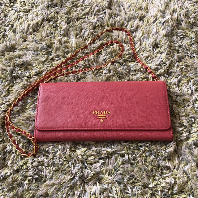 PRADA サフィアーノ チェーンウォレット - 財布