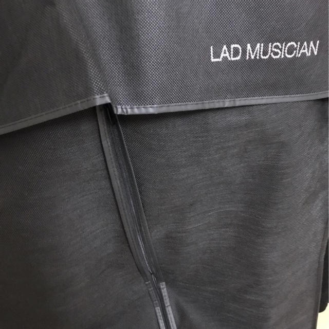 LAD MUSICIAN(ラッドミュージシャン)のLAD MUSICIAN 花柄セットアップ メンズのスーツ(セットアップ)の商品写真