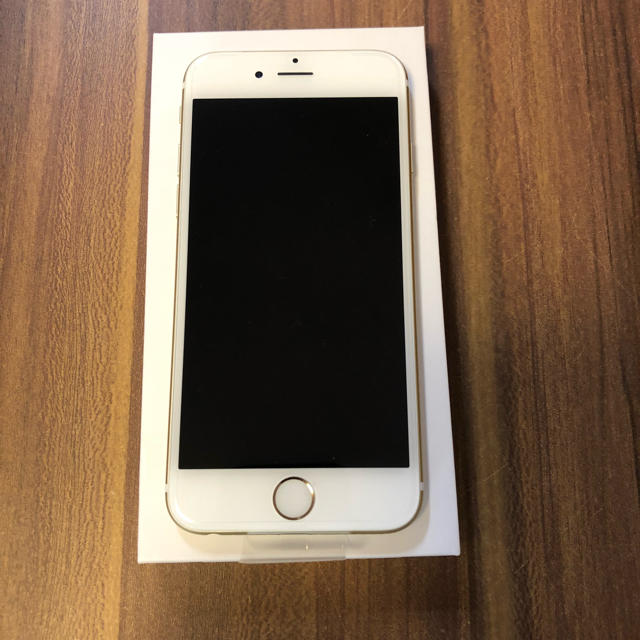 新品未使用  iPhone 6 Gold 64 GB docomo